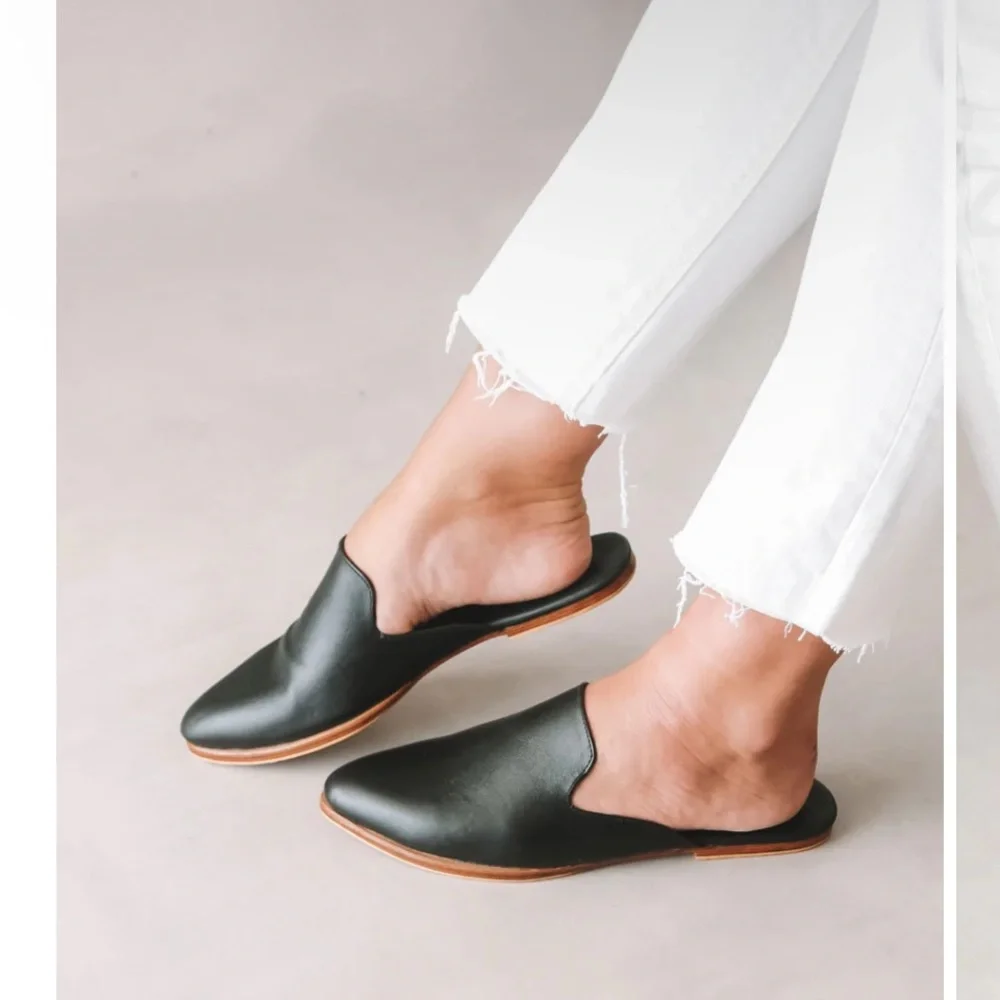 New Liberte Leather black the Modern Mule.  Multiple sizes - Picture 2 of 9